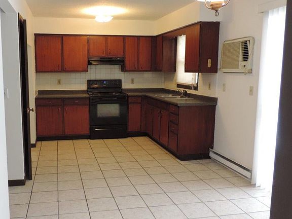 2nd image of 2247 Welch Dr