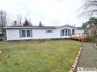 8847 Chautauqua Rd, Fredonia, NY 14063