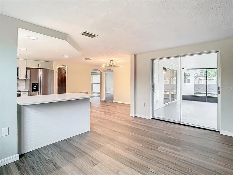 7414 Rockwood Dr — Photo 10