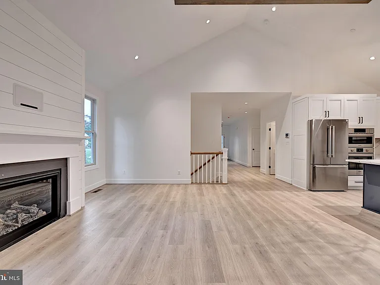8179 Bodkin Ave — Photo 13