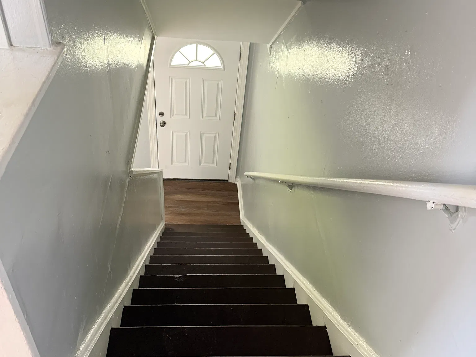 2 bed, 900 sqft, $1,200 — Photo 3