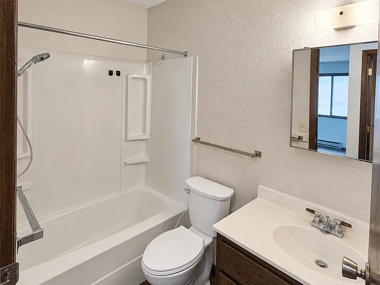 Riverine Apartments — Photo 14