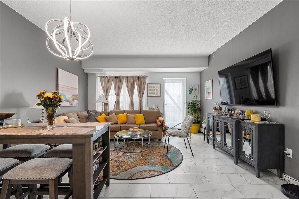 Apartment in New York, The Dunes, Queens - View 2