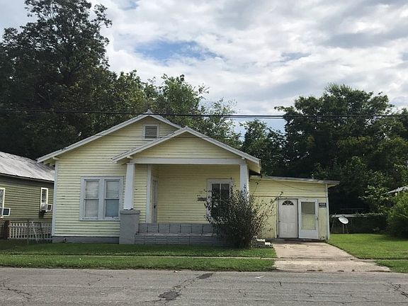3rd image of 310 Robertson St