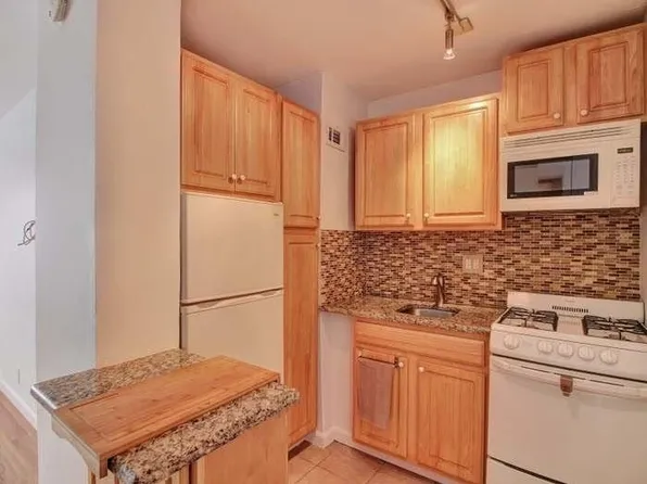6515 John F Kennedy Boulevard East 4A image 10 of 11