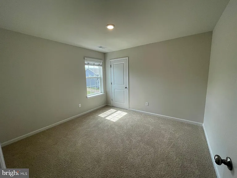 182 Hamstead Dr — Photo 8