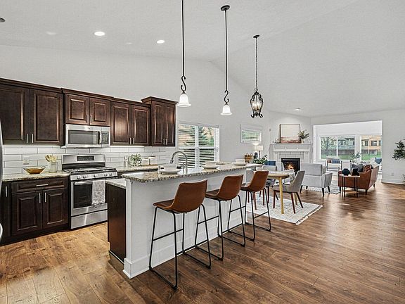 4th image of 2537 Highridge Hills Ln SE
