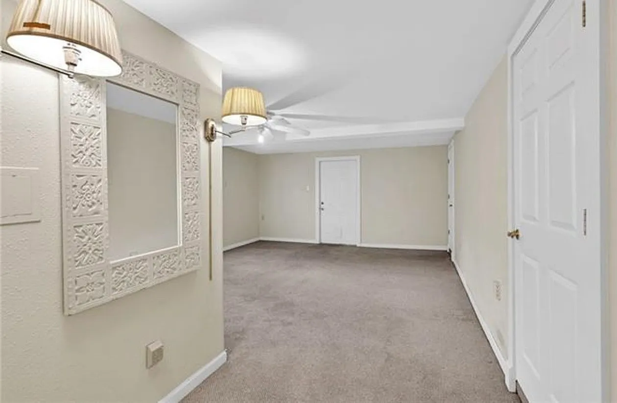 3 bed, 1570 sqft, $2,100 — Photo 4