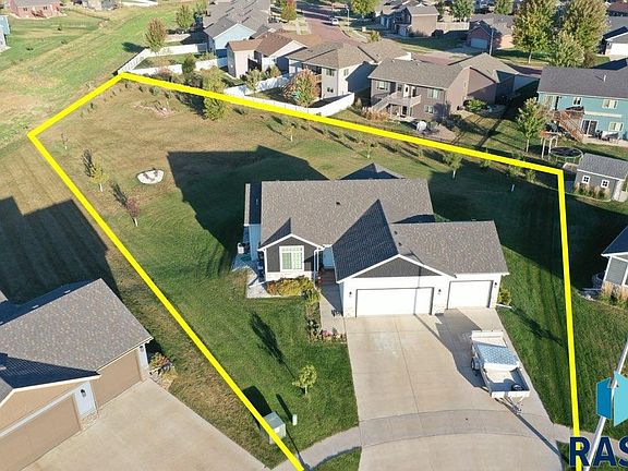2nd image of 5616 W Holbrook Cir