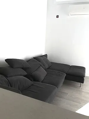 Rented by Owen C Wright, LREB | media 23