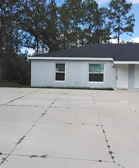 9426 N Manashee Dr — Photo 1