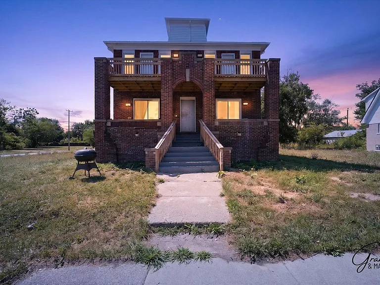 12932 Greiner - Bar Holdings & Blue & White LLC — Photo 1