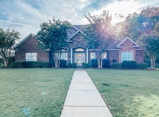 120 Saint Simons Way, Deatsville, AL 36022