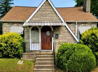 208 NE 4th St, Washington, IN 47501