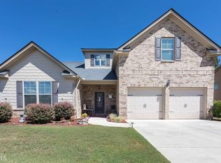 221 Birchwood Dr, Loganville, GA 30052