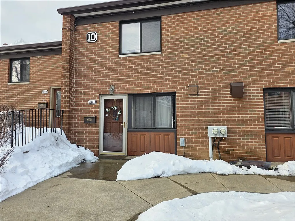 3691 Allendale Cir Building 10 photo 1