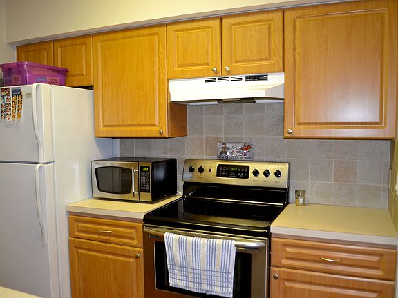 3rd image of 815 W Boynton Beach Blvd APT 14204