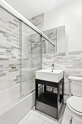 Rented by Corcoran | media 27