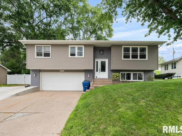 2426 W 44th St, Davenport, IA 52806