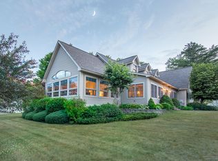 4 Park St, Farmingdale, ME 04344