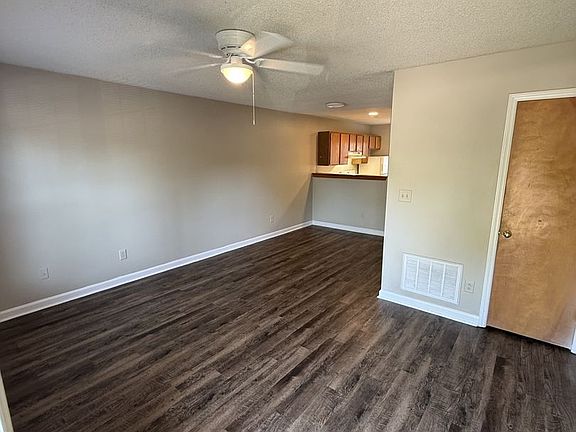 5th image of 2905 Faversham Pl