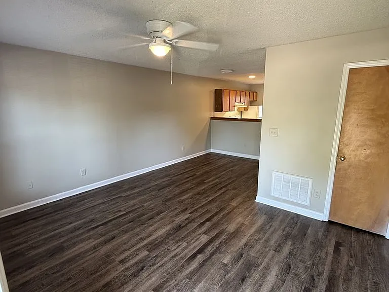 2905 Faversham Pl — Photo 5