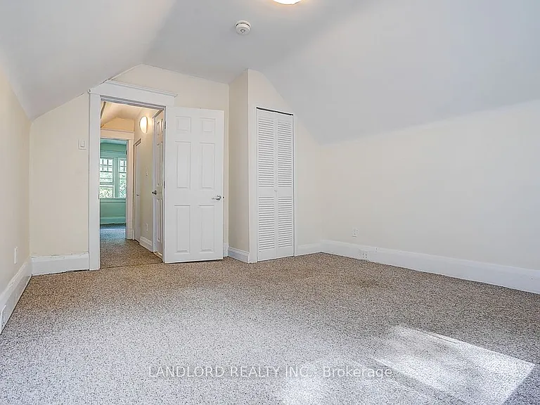 92 Neville Park Blvd #UPPER — Photo 29