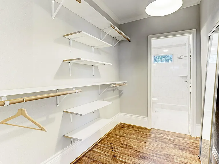 2721 Engelke St — Photo 14