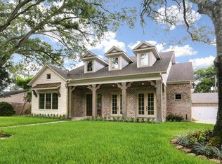 10043 Chevy Chase Dr, Houston, TX 77042
