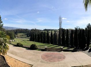 895 W Railroad Ave, Cotati, CA 94931