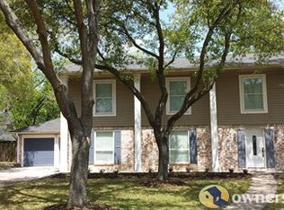 7722 Streamside Dr, Houston, TX 77088