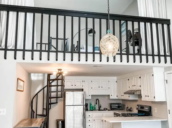 1202 Erin Way, Myrtle Beach, SC