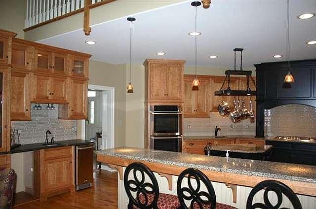 2nd image of 39 Cobble Ln