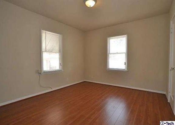 1st bed room