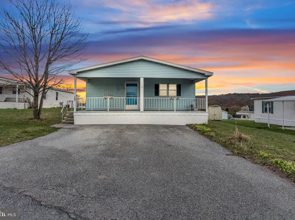 127 Gateshead Dr, Stewartstown, PA 17363
