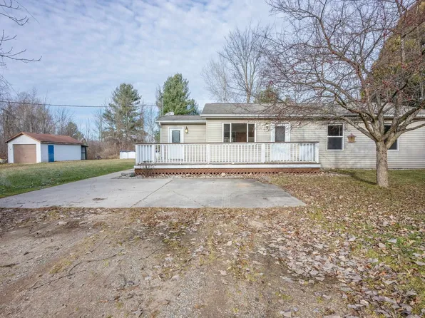 4306 Willford Rd, Gladwin, MI 48624