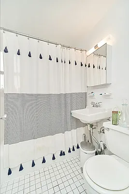 Rented by Living New York | media 12