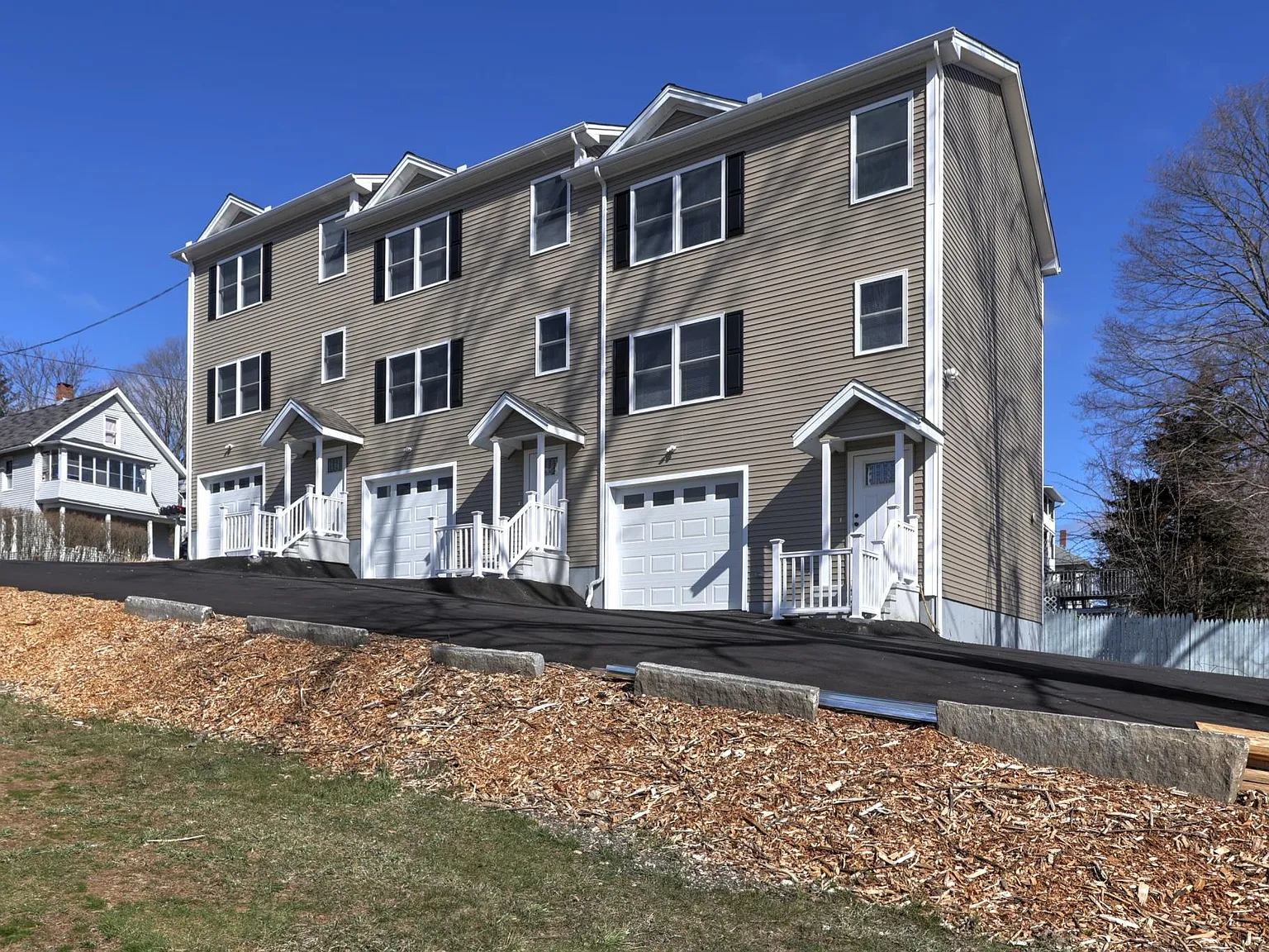 57 Bassett St — Photo 1