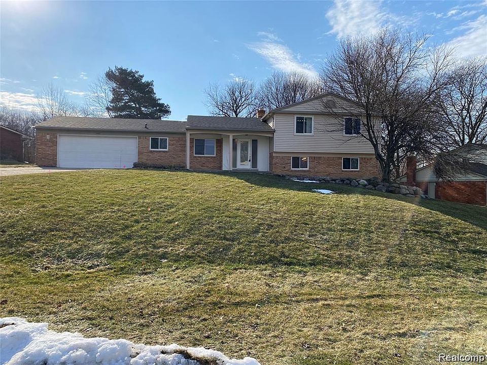 3665 Hutchins Hill Dr, West Bloomfield, MI 48323 Zillow