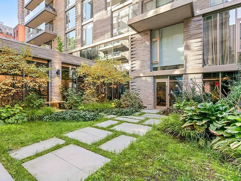 505 W 43rd St #14H — Photo 23