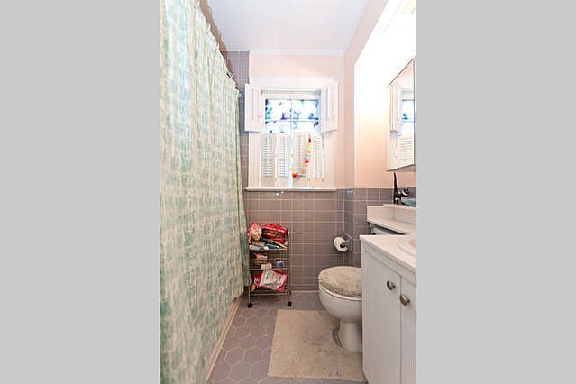 1st image of 1400 S Edgewood St APT 536