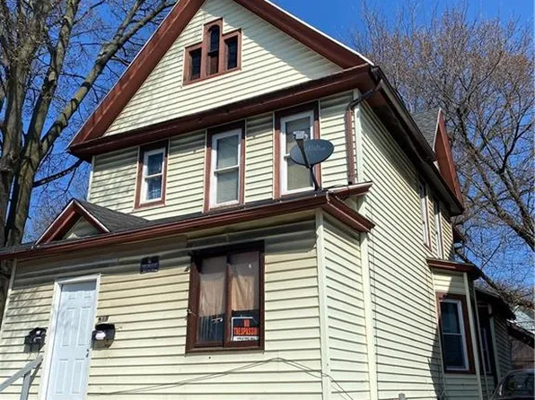 218 Emerson St, Rochester, NY 14613