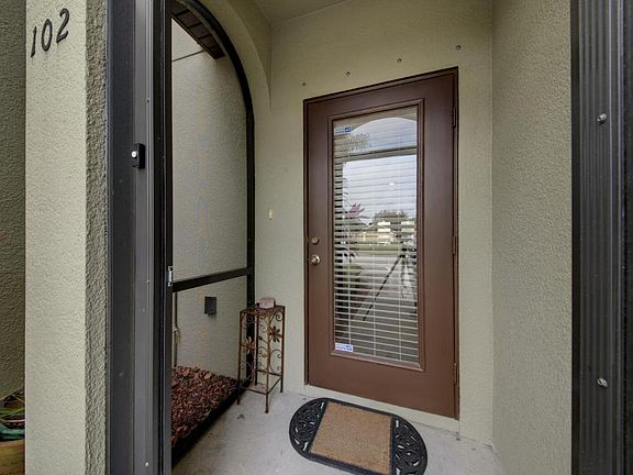 3rd image of 1400 Lara Cir Unit 102