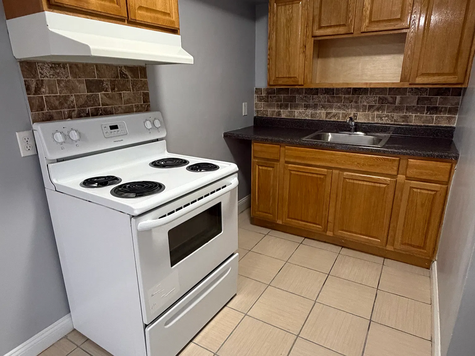 Studio, 500 sqft, $1,375 — Photo 1