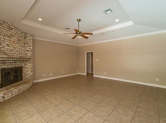 3rd image of 6990 Glen Willow Dr