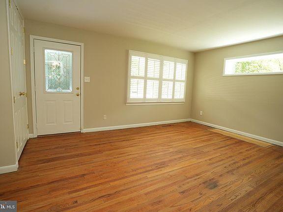 2nd image of 45885 W Sunrise Dr