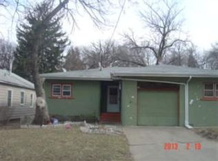 1325 Eastern Ave, Davenport, IA 52803