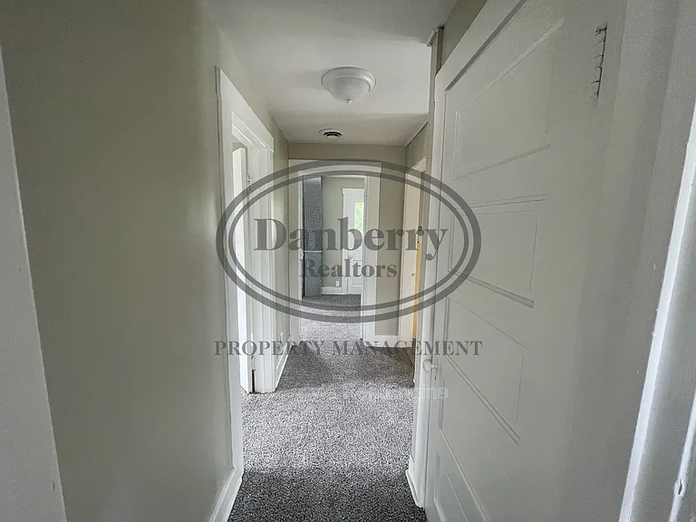 931 Tiffin Ave — Photo 11
