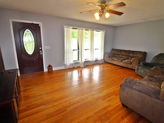 3rd image of 8289 N Green Hwy #301