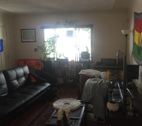 4th image of 300 Hermosa Dr NE